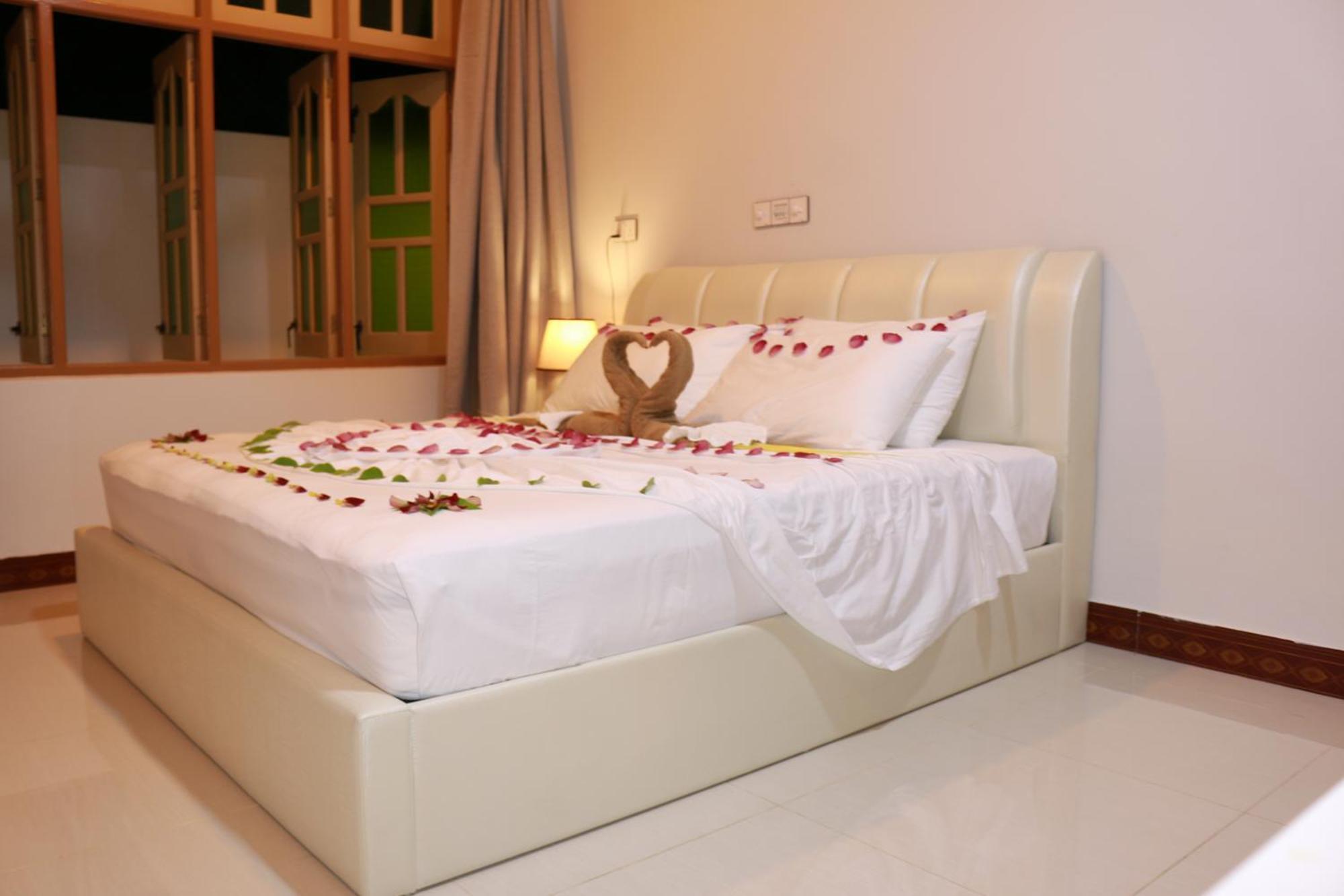 Oasis Village Fenfushi, Maldives Extérieur photo